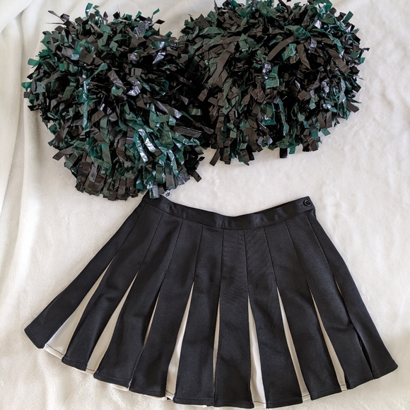 Other - Cheerleader skirt and set of Pom poms